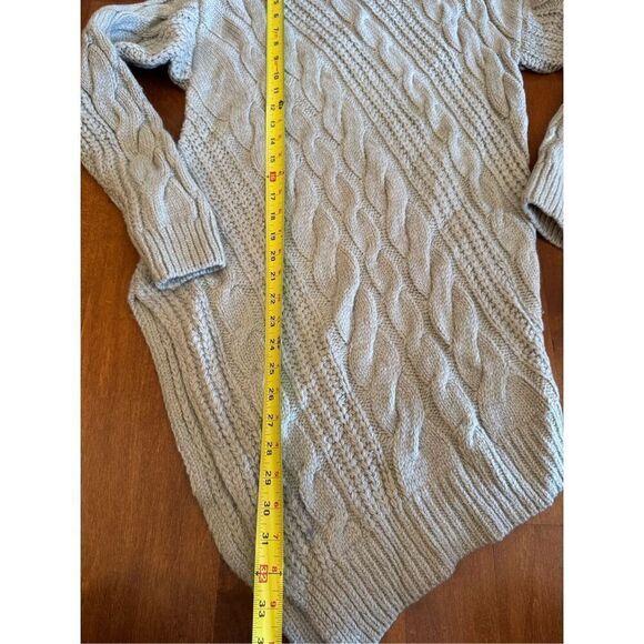 New w tags woman’s Listicle chunky knit sweater - Picture 5 of 5